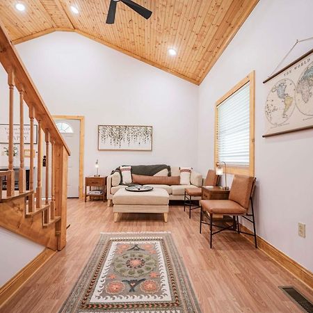 Light And Bright Cabin Close To Pates Ford Marina Smithville エクステリア 写真