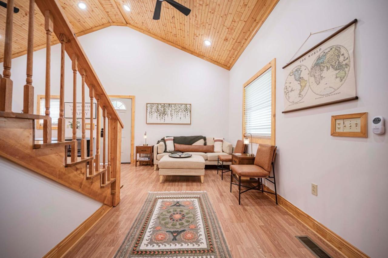 Light And Bright Cabin Close To Pates Ford Marina Smithville エクステリア 写真