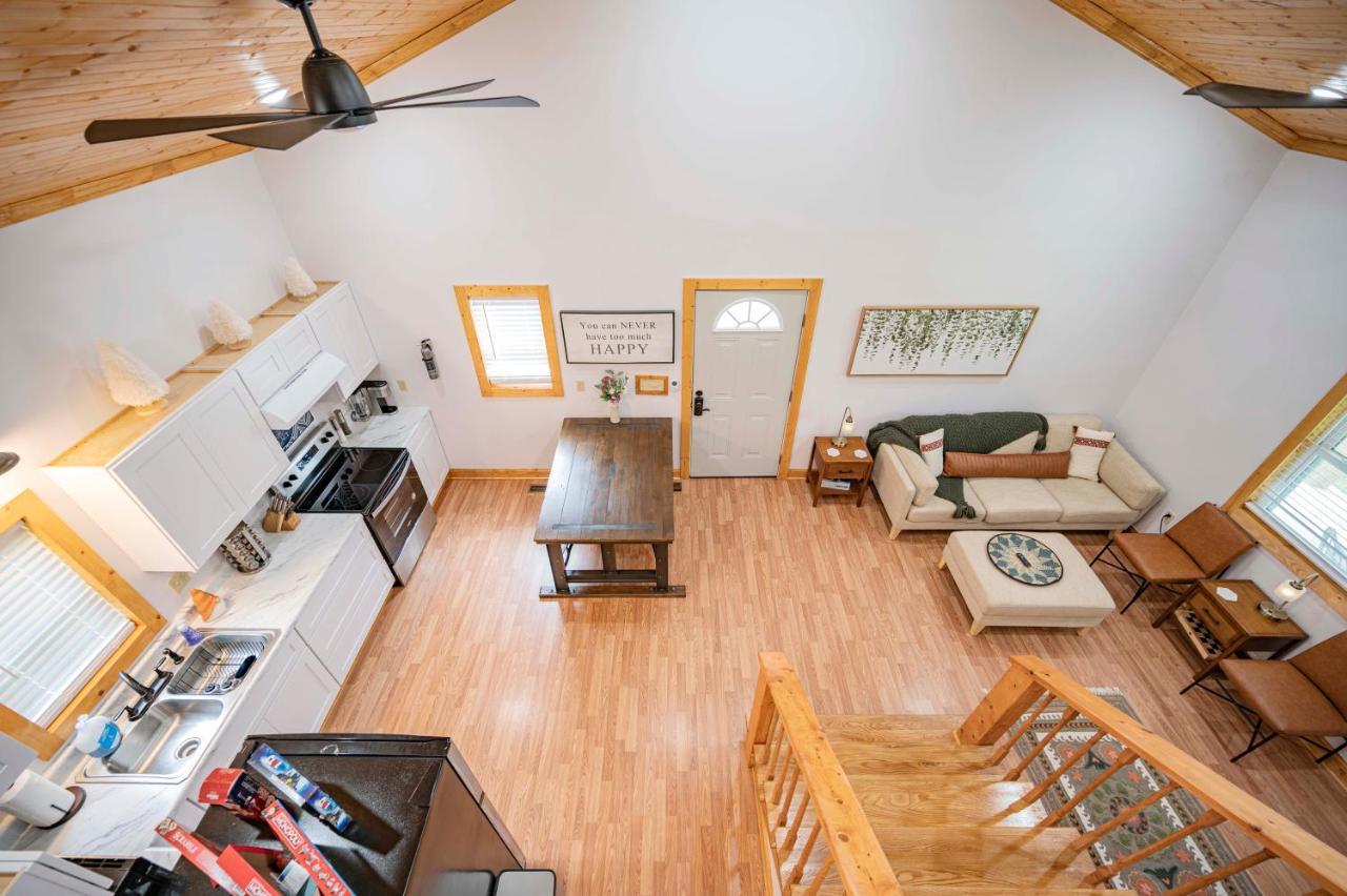 Light And Bright Cabin Close To Pates Ford Marina Smithville エクステリア 写真
