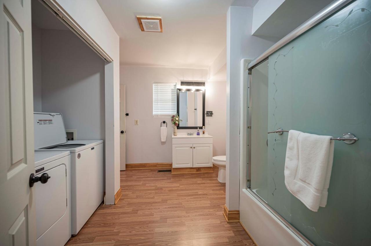 Light And Bright Cabin Close To Pates Ford Marina Smithville エクステリア 写真