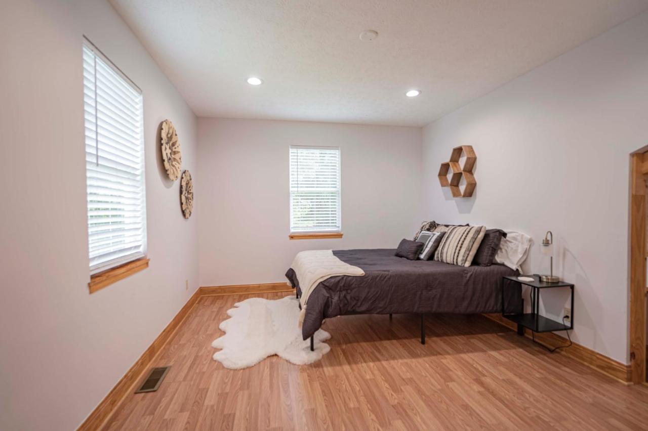 Light And Bright Cabin Close To Pates Ford Marina Smithville エクステリア 写真