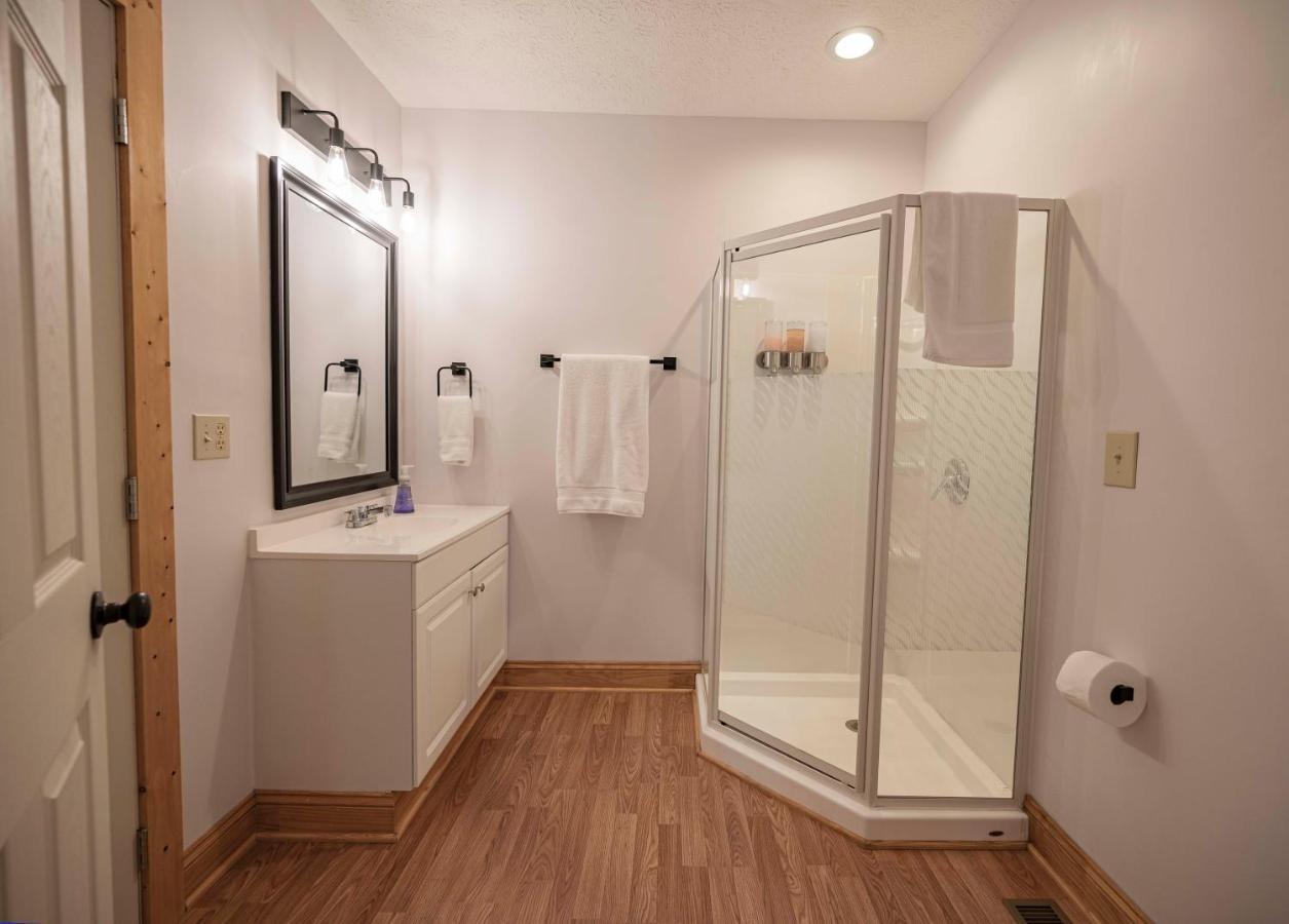 Light And Bright Cabin Close To Pates Ford Marina Smithville エクステリア 写真