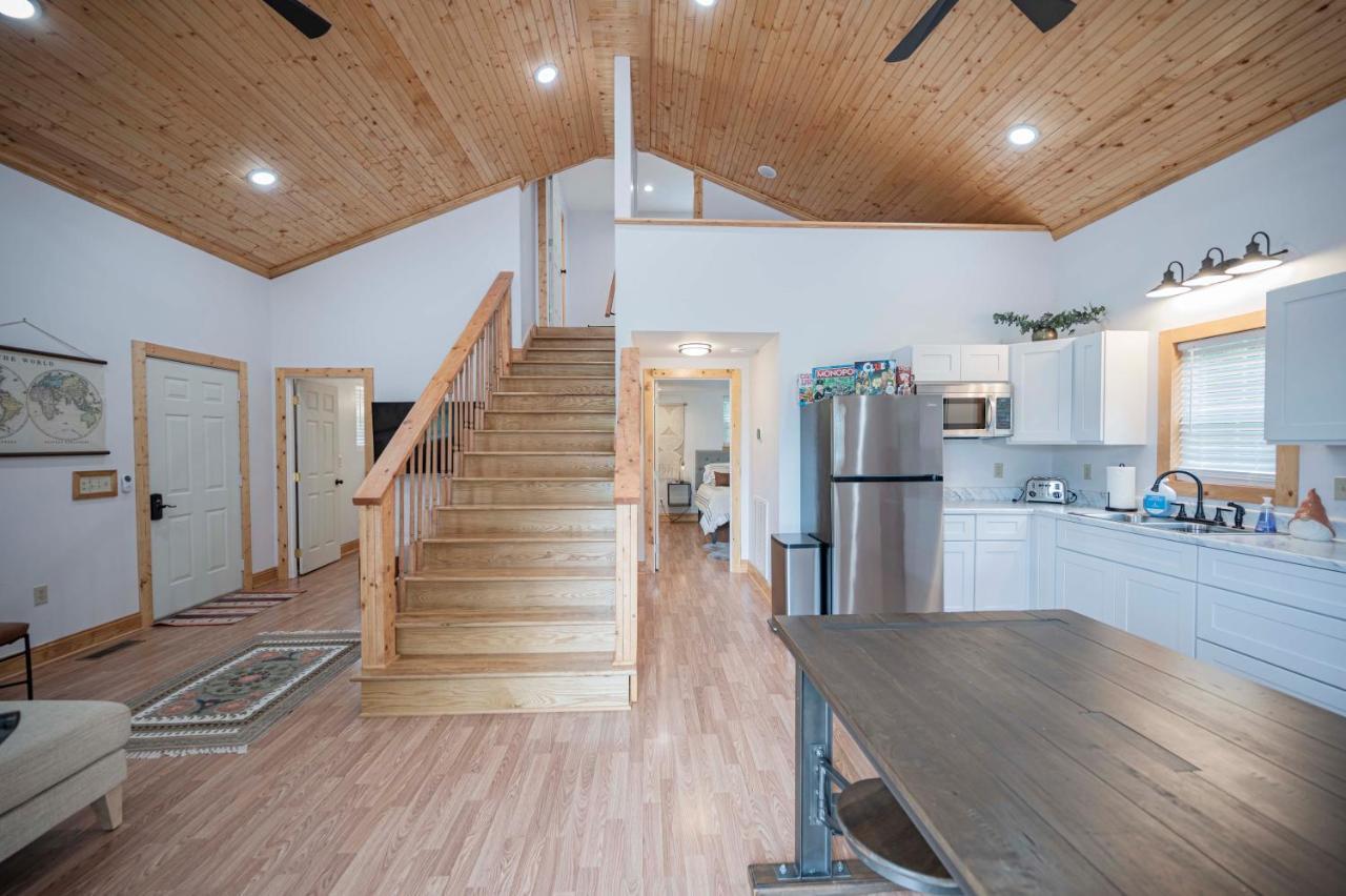 Light And Bright Cabin Close To Pates Ford Marina Smithville エクステリア 写真